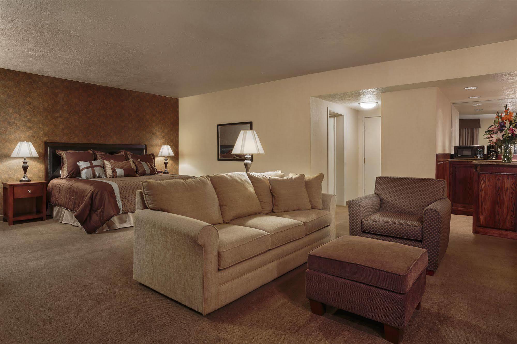High Desert Inn Elko Eksteriør billede